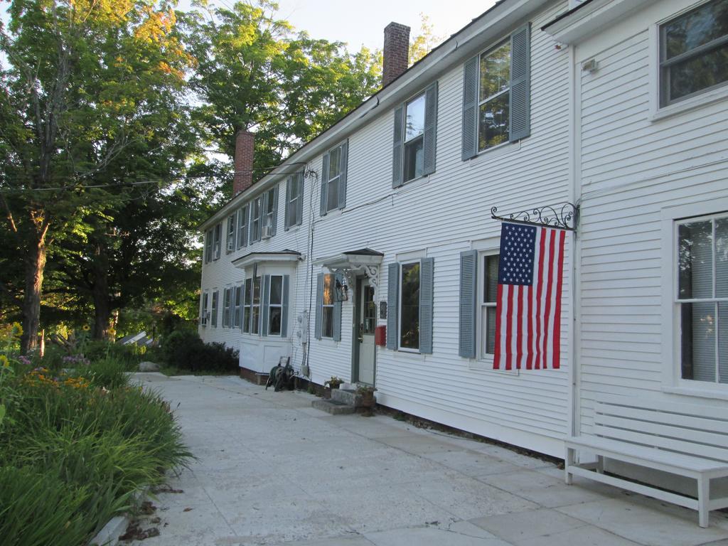 The Bridges Inn At Whitcomb House B&B Swanzey エクステリア 写真