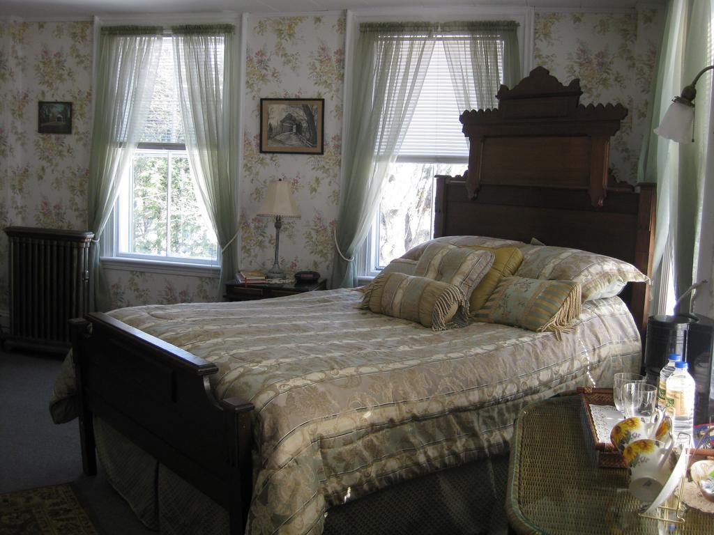 The Bridges Inn At Whitcomb House B&B Swanzey エクステリア 写真