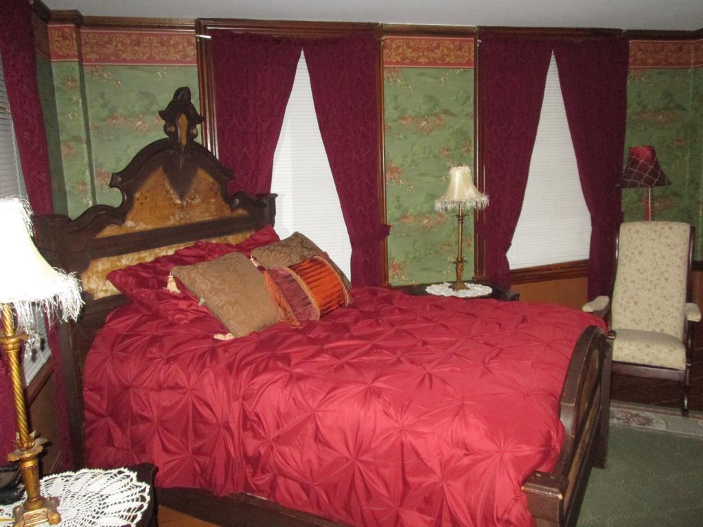 The Bridges Inn At Whitcomb House B&B Swanzey エクステリア 写真